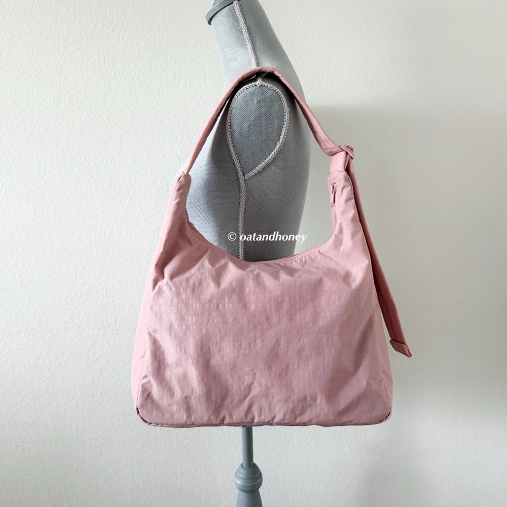 BAGGU Nylon Shoulder Bag